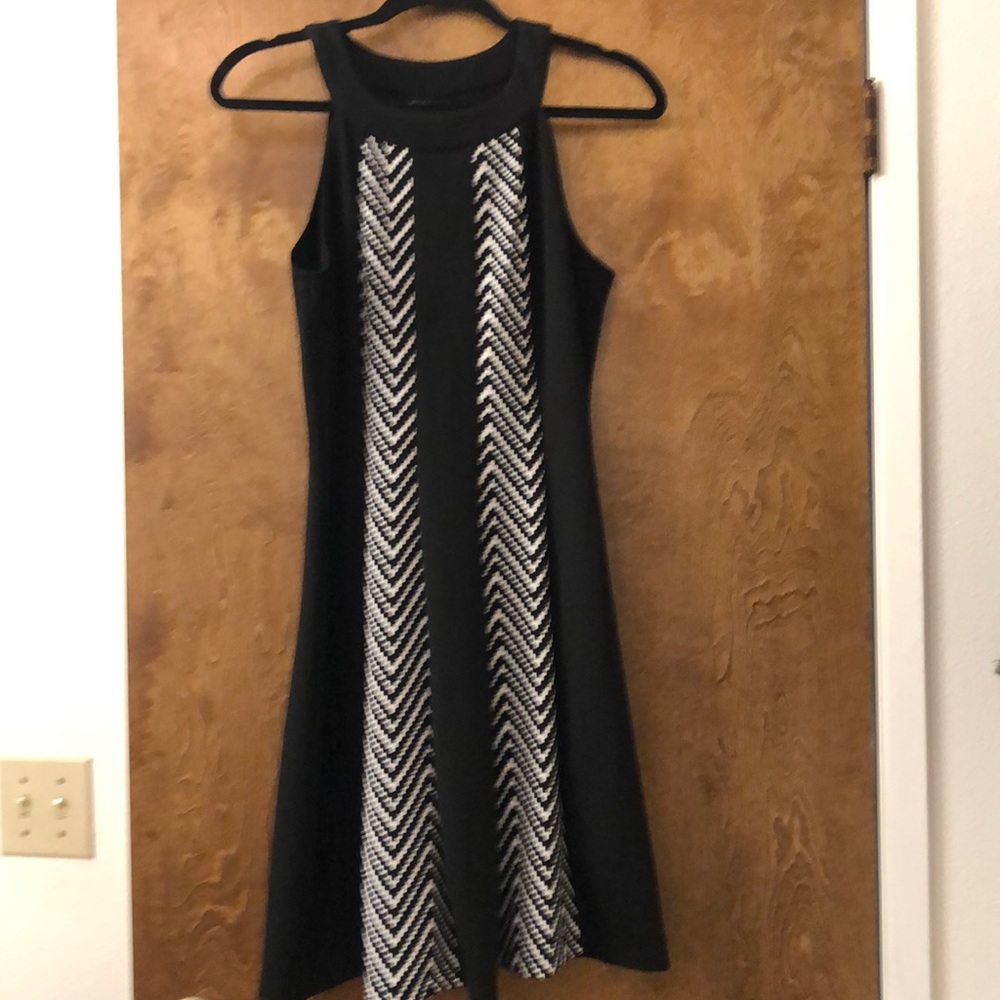 En focus studio dress